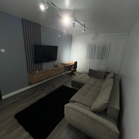 The Urban Hub 2 Apartment Iasi Exterior photo